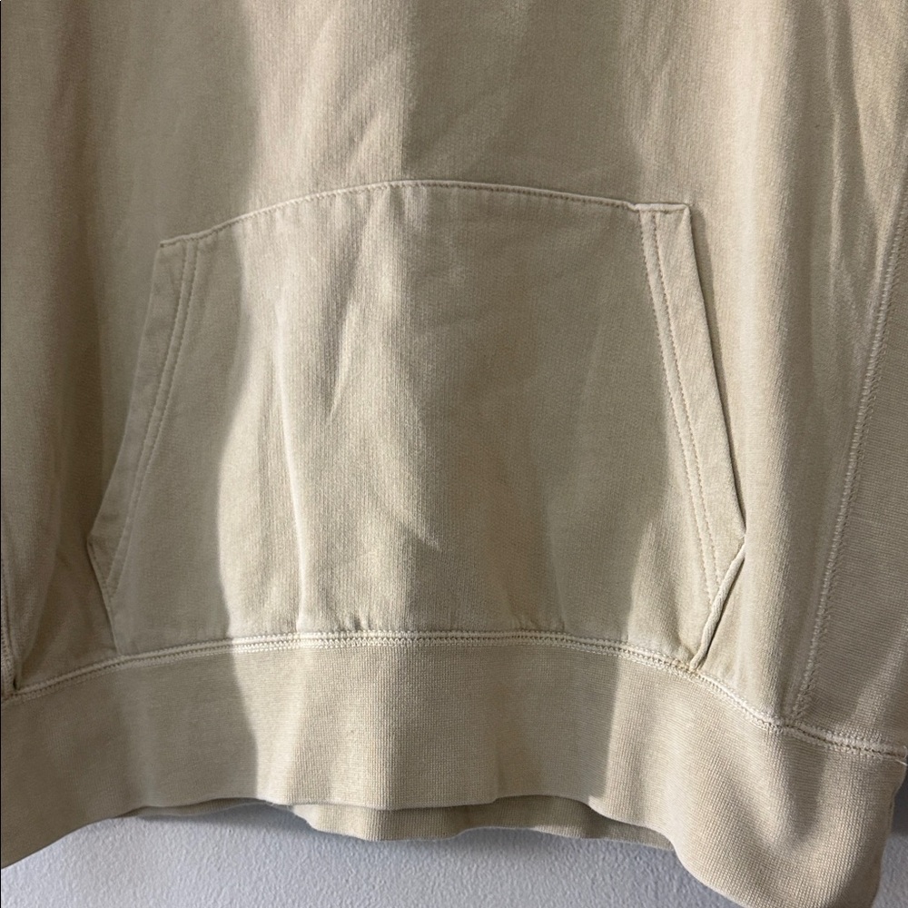 American Eagle Super Soft Hoodie Beige Pullover Kangaroo Pocket Cozy‎ - Size L - Picture 3 of 8